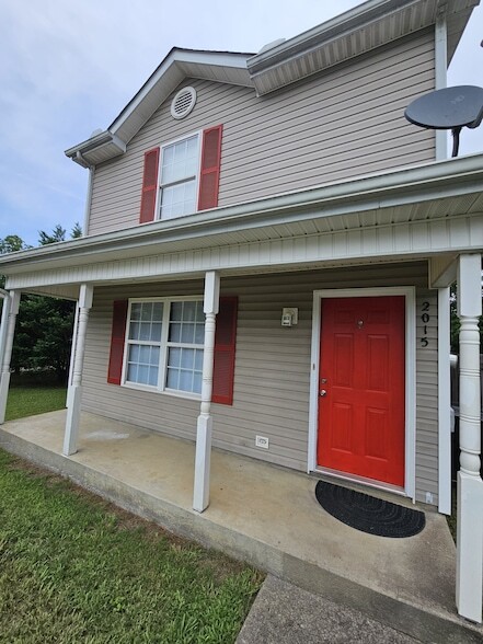 Photo - 2015 Bradyville Pike Unit House