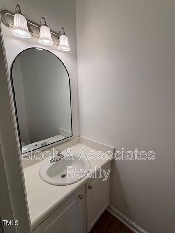 Foto del edificio - 2407 Trout Stream Drive