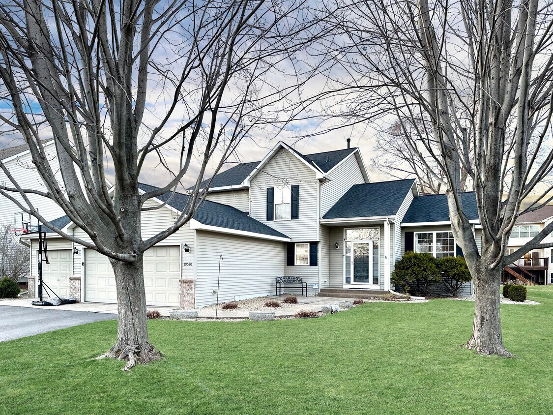 10580 Glen Eagle Rd, Woodbury, MN 55129 House Rental in Woodbury, MN