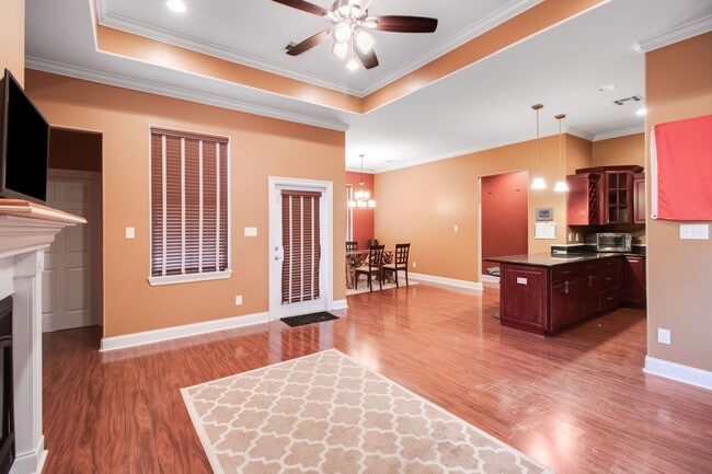 Building Photo - AVAILABLE FOR RENT IN LAFAYETTE!