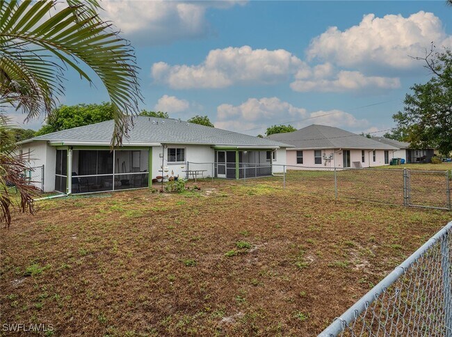Foto del edificio - 1228 SE 24th Ave