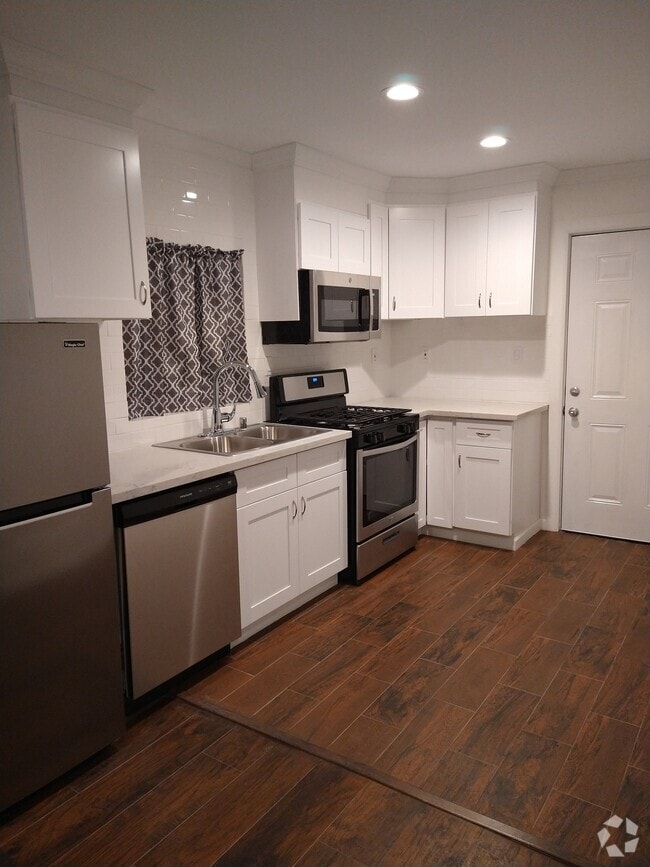 Building Photo - 473 Fort Lewis Dr