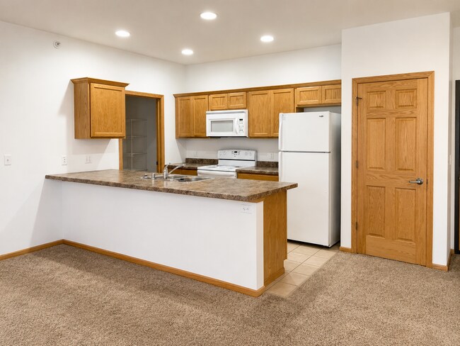 Building Photo - 3630 Calvert Rd