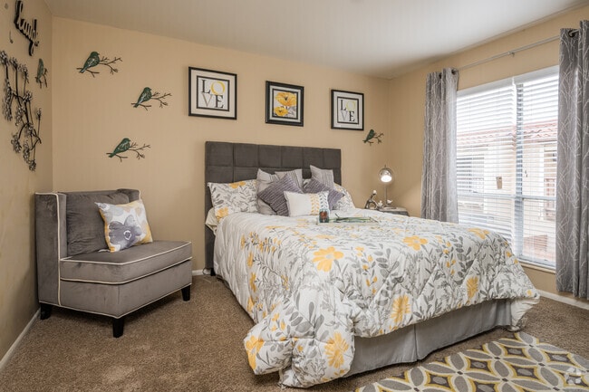 Interior Photo - Cedar Trace