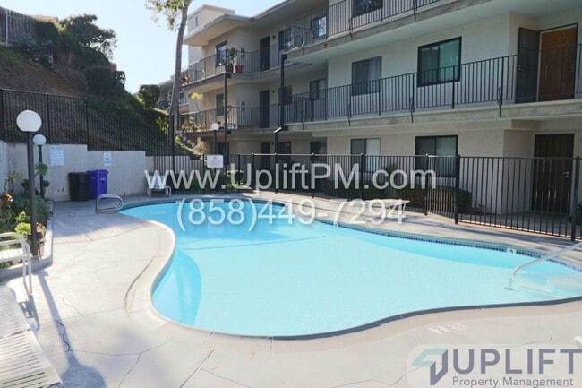 Building Photo - Charming 1 Bed / 1 Bath Condo in Gated Community in a Prime Central Location