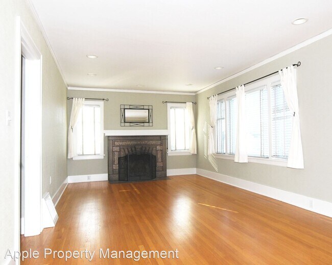 Building Photo - 2 br, 1 bath House - 7734 10th Ave NW