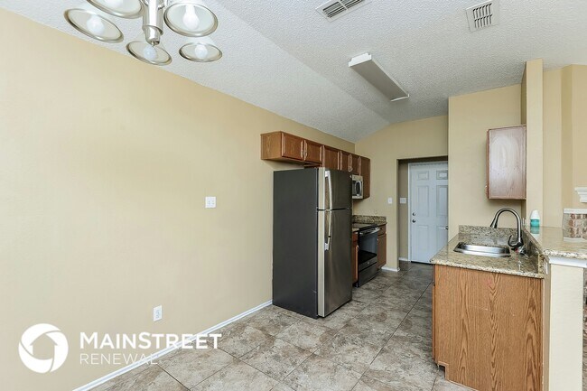 Foto del edificio - 7208 Avington Way