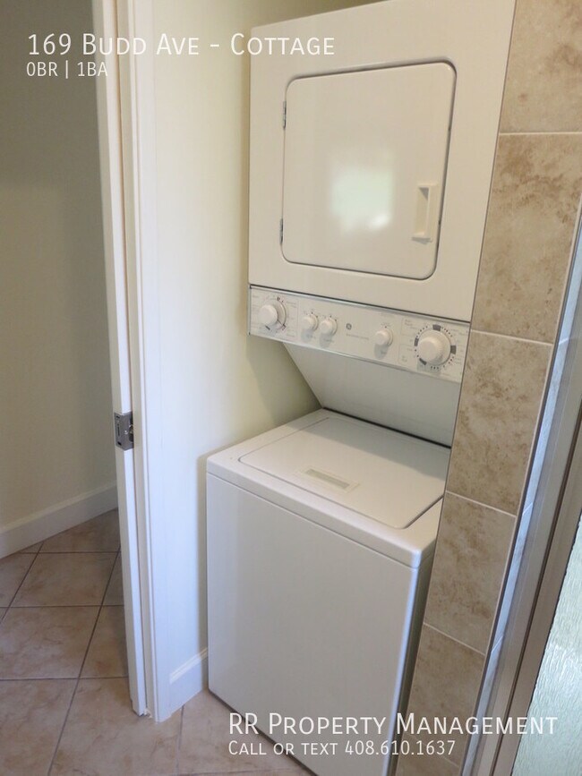 Foto del edificio - 169 Budd Ave