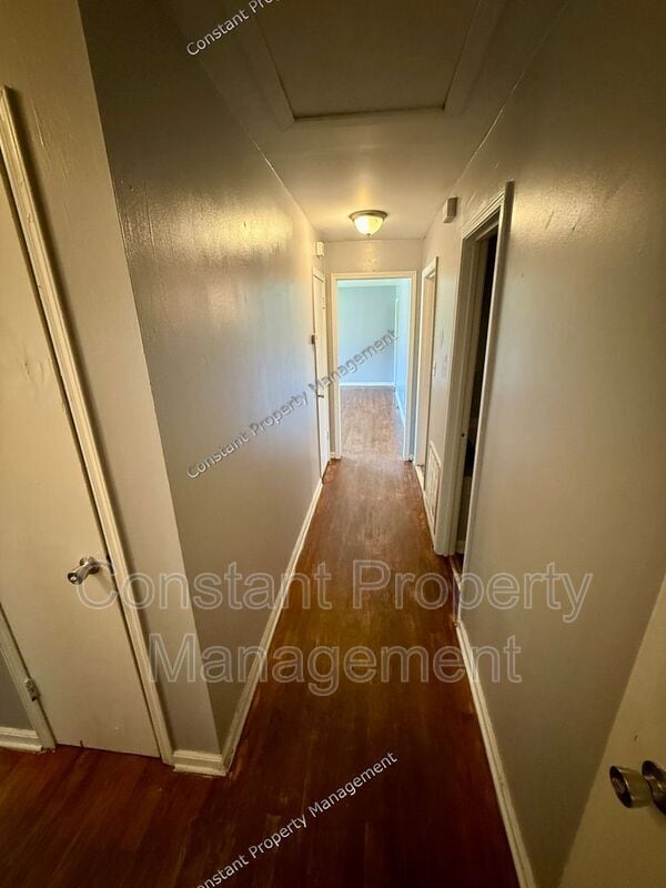 Building Photo - 141 Ruby Dr