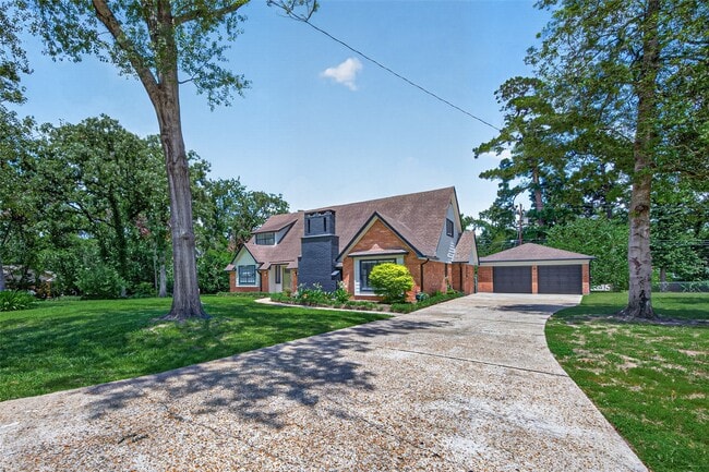 Building Photo - 105 Glenmora Ct