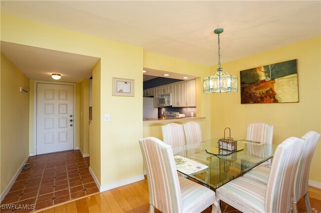 Foto del edificio - 1075 Foxfire Ln