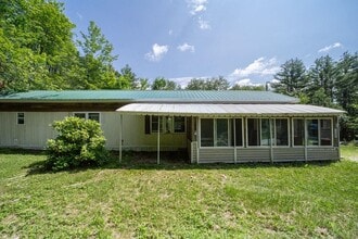 Building Photo - 368 N Rd