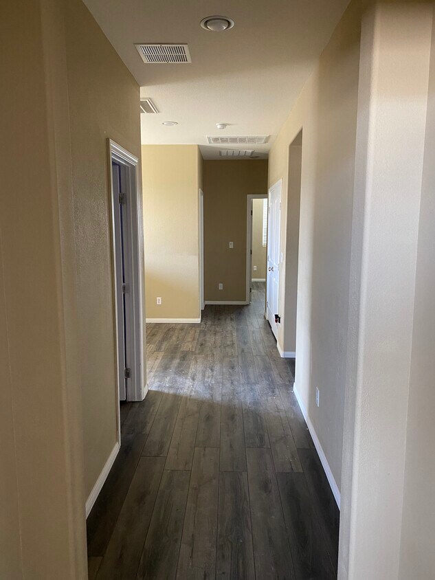Foto principal - 4060 Crystal Island Ave
