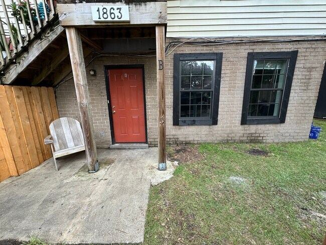 Building Photo - 1863 Nekoma Ct