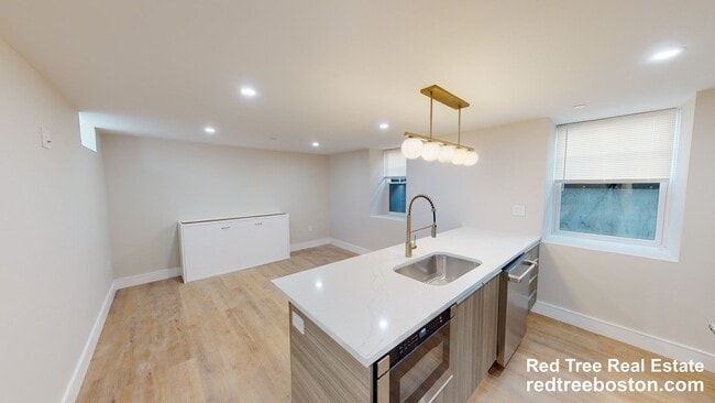 Foto del edificio - 93 Williston Rd