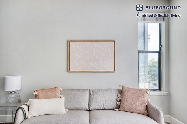 Foto del edificio - 1621 E 6th St