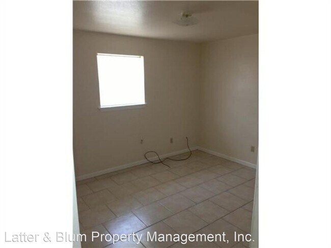 Building Photo - 2 br, 1 bath House - 4110 St. Bernard Ave.