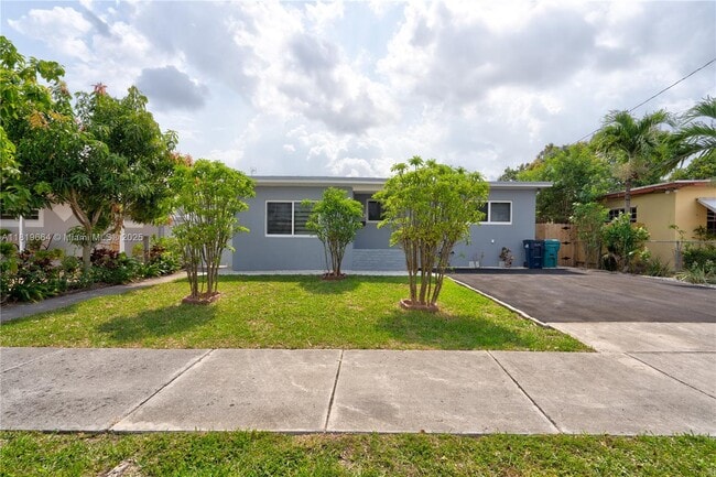 Building Photo - 3635 SW 88th Ct