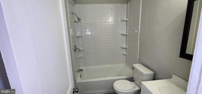 Foto del edificio - 1516 F St NE