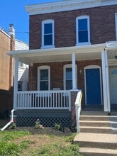 Building Photo - 16 Victor Ave