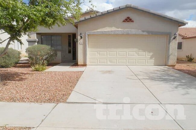 Building Photo - 7215 S 38th Dr