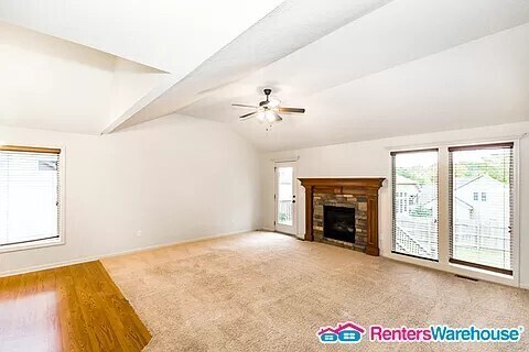 Foto del edificio - 4 Bed 3 Bath Home In North KC! Available NOW!