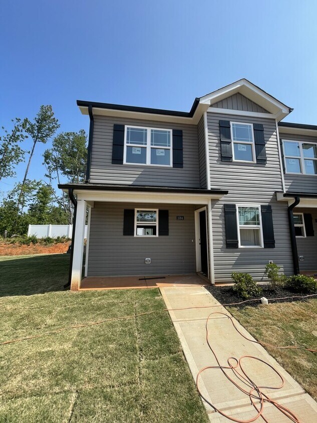 1084 Peony Ln, Youngsville, NC 27596 House Rental in Youngsville, NC