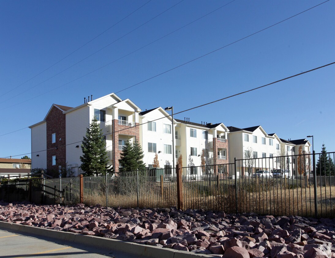 Tamarac Apartments Senior Apartments Apartments in Colorado Springs
