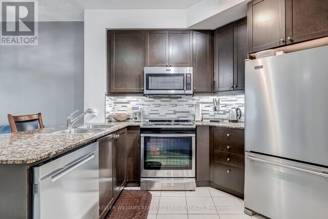 Building Photo - 90 Absolute Ave
