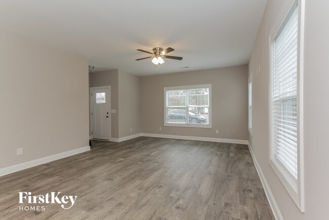 Foto del edificio - 1401 Living Wy