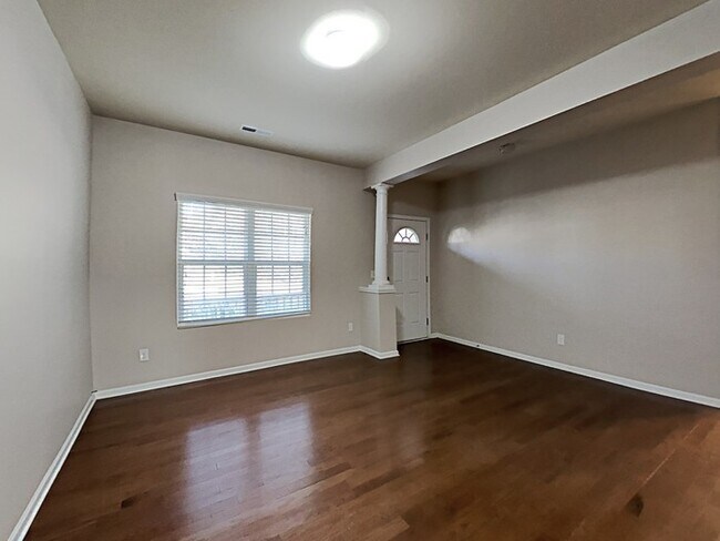 Foto del edificio - Apply Today!