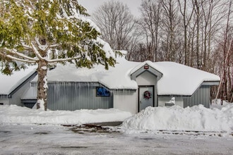 Building Photo - 116 Village Cir