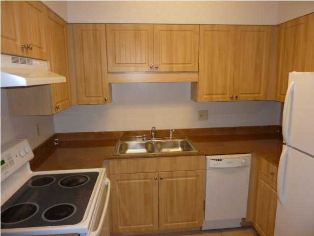 Building Photo - 913 Landry St