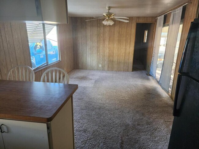 Building Photo - 9 Red Mesa Ave