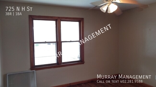 Foto del edificio - 725 N H St