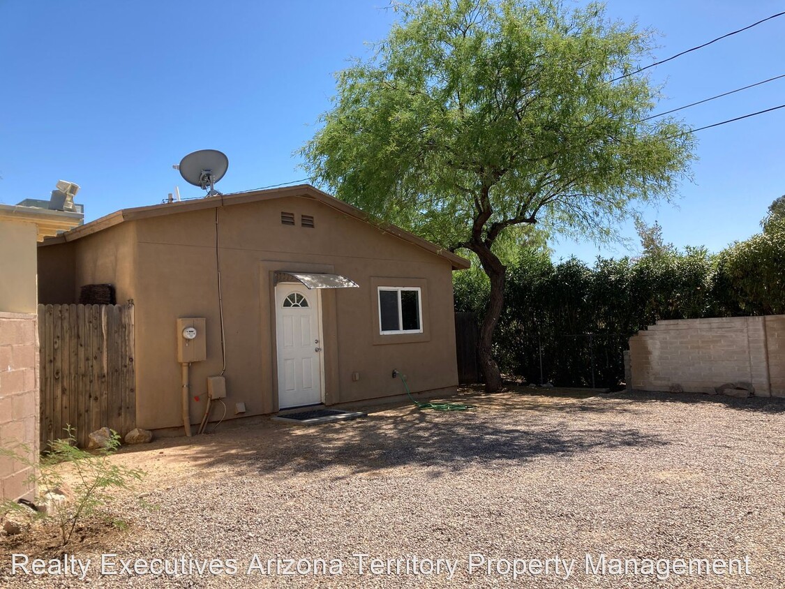 Primary Photo - 3 br, 2 bath House - 2931 N. Mitch Dr # 2 ...