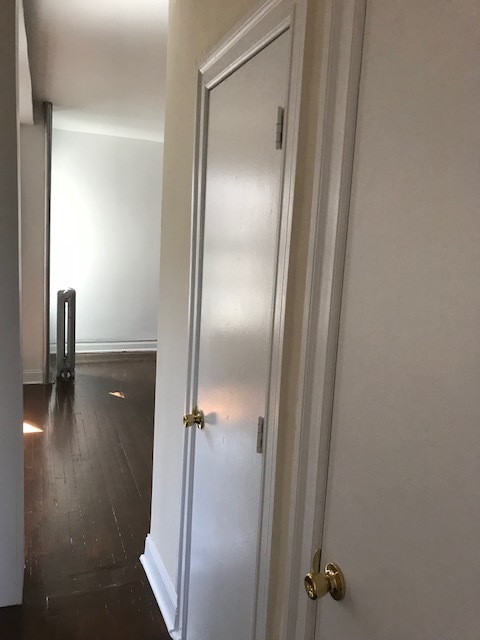 Foto del edificio - 1049 Glenmore Ave