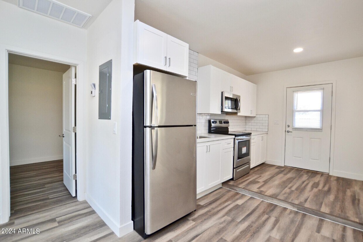 Foto principal - 312 N Hartford St