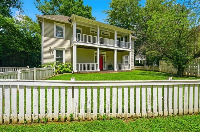 Foto del edificio - 312 Glenwood Ave SE