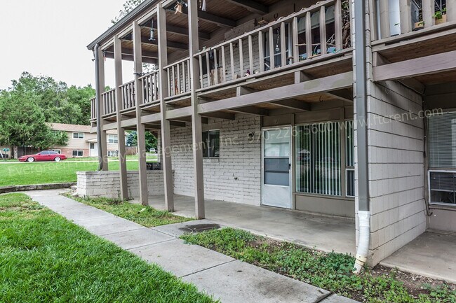 Foto del edificio - 701 Parker St
