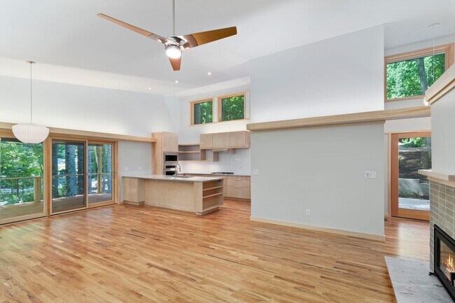 Foto del edificio - Modern Mountain Oasis