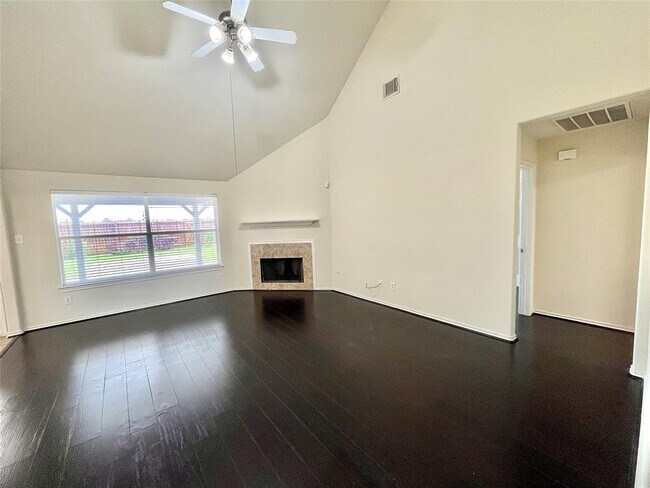 Building Photo - 12023 Clear Brook Oak St