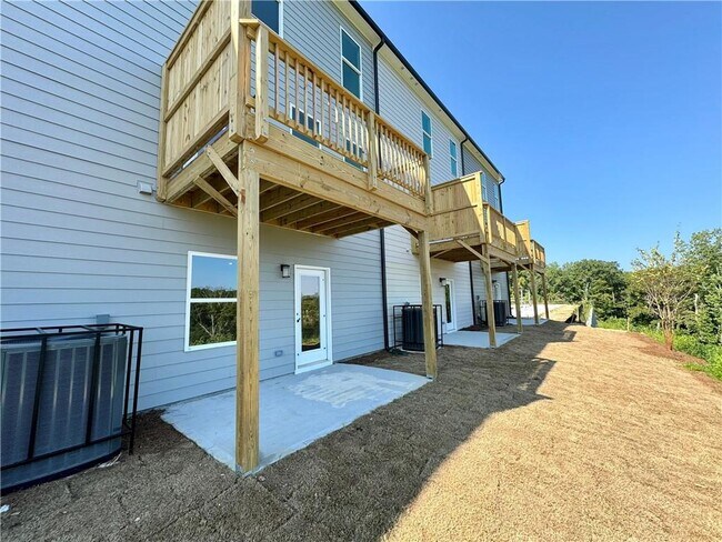 Building Photo - 1409 Creekside Cir NW