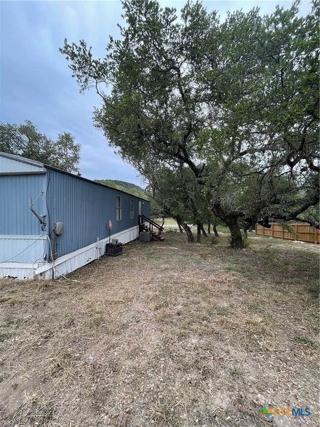 Building Photo - 611 Buck Trail