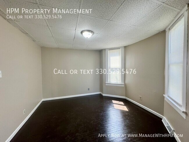 Foto del edificio - 334 Clarendon Ave NW
