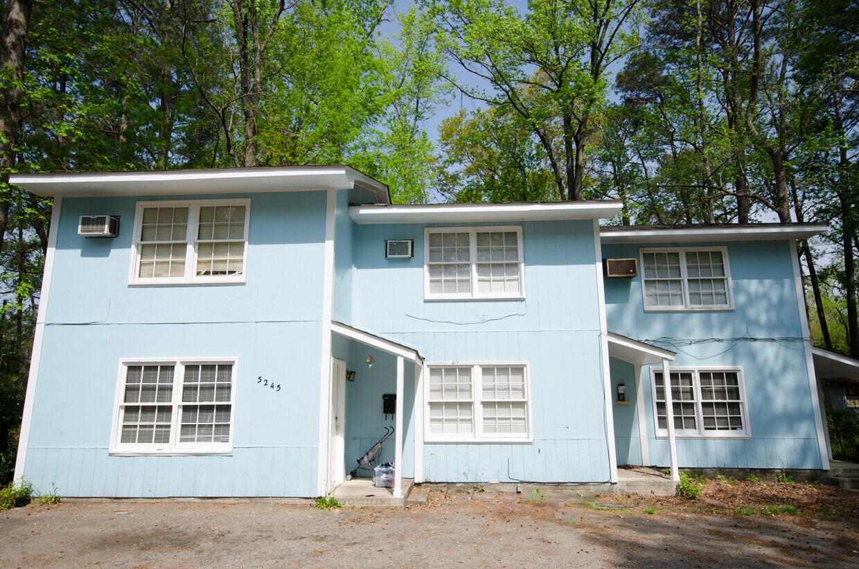 Foto principal - 5245 N Main St