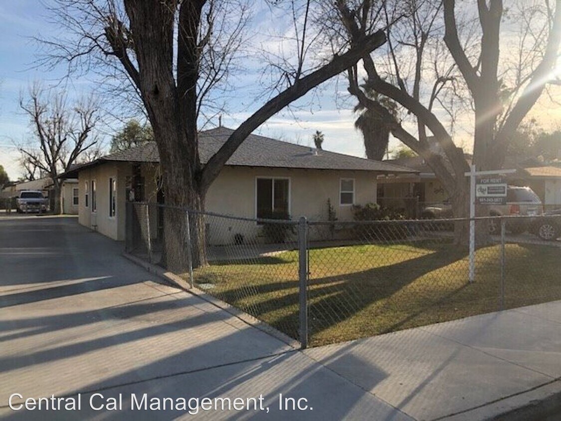 Primary Photo - 343-345 E Marengo Ave