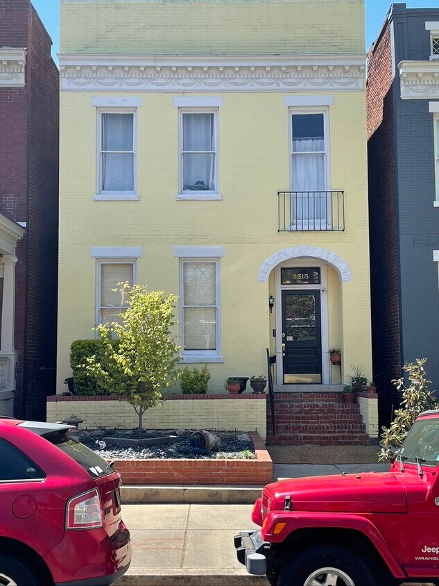 2515 W Grace St Unit 2, Richmond, VA 23220 Apartments in Richmond