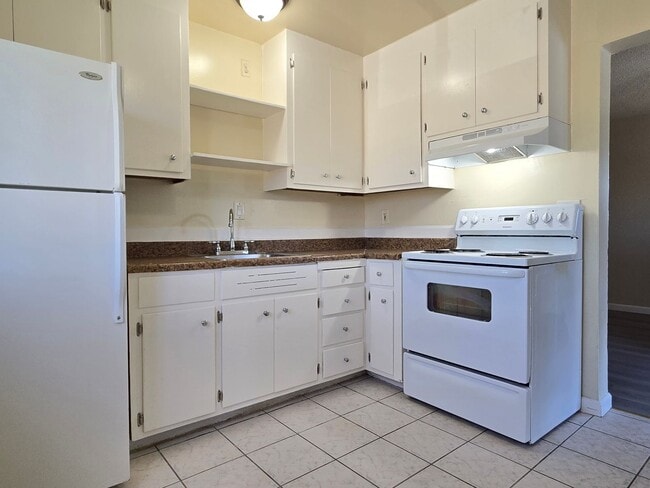 Building Photo - 1381 San Tomas Aquino Pkwy