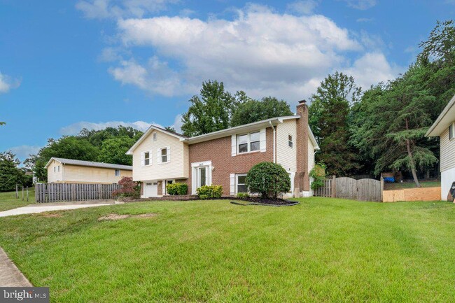 Building Photo - 2903 Ivy Bridge Rd